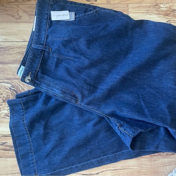 Lane Bryant NWT size 22 plus size Wide leg mid rise Blue Denim Jeans - Picture 1 of 7